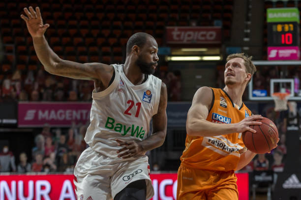 也折射出团 也折射出团